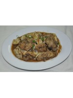 200. Задушени пилешки дробчета с лук и гъби 250гр.