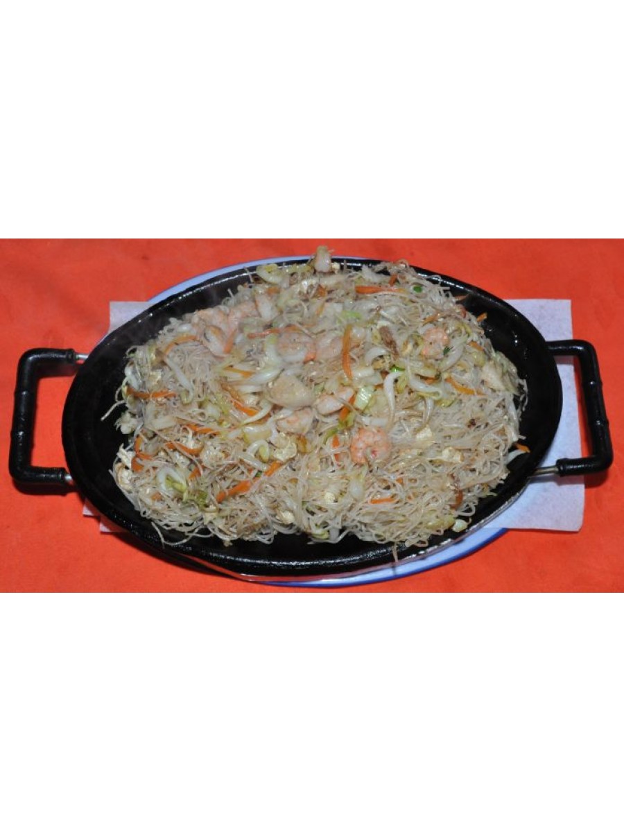 65. Пържени оризови спагети с морски продукти, зеленчуци и яйце 550гр.