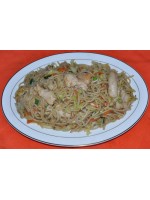 68. Пържени спагети с пилешко, яйце и зеленчуци 600гр.