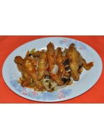 166. Жабешки бутчета със зеленчуци в пикантен сос 300гр.